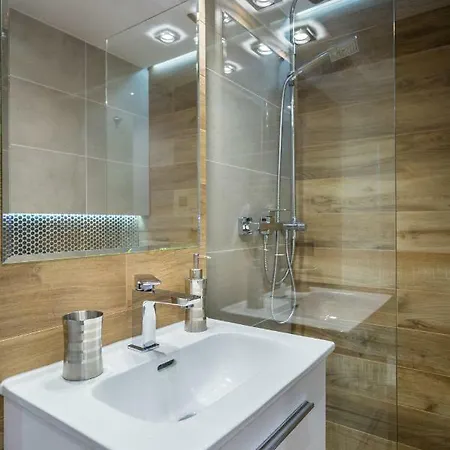 5b Premium Apartment