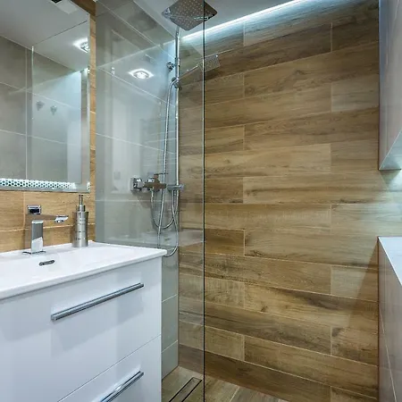 5b Premium Apartment